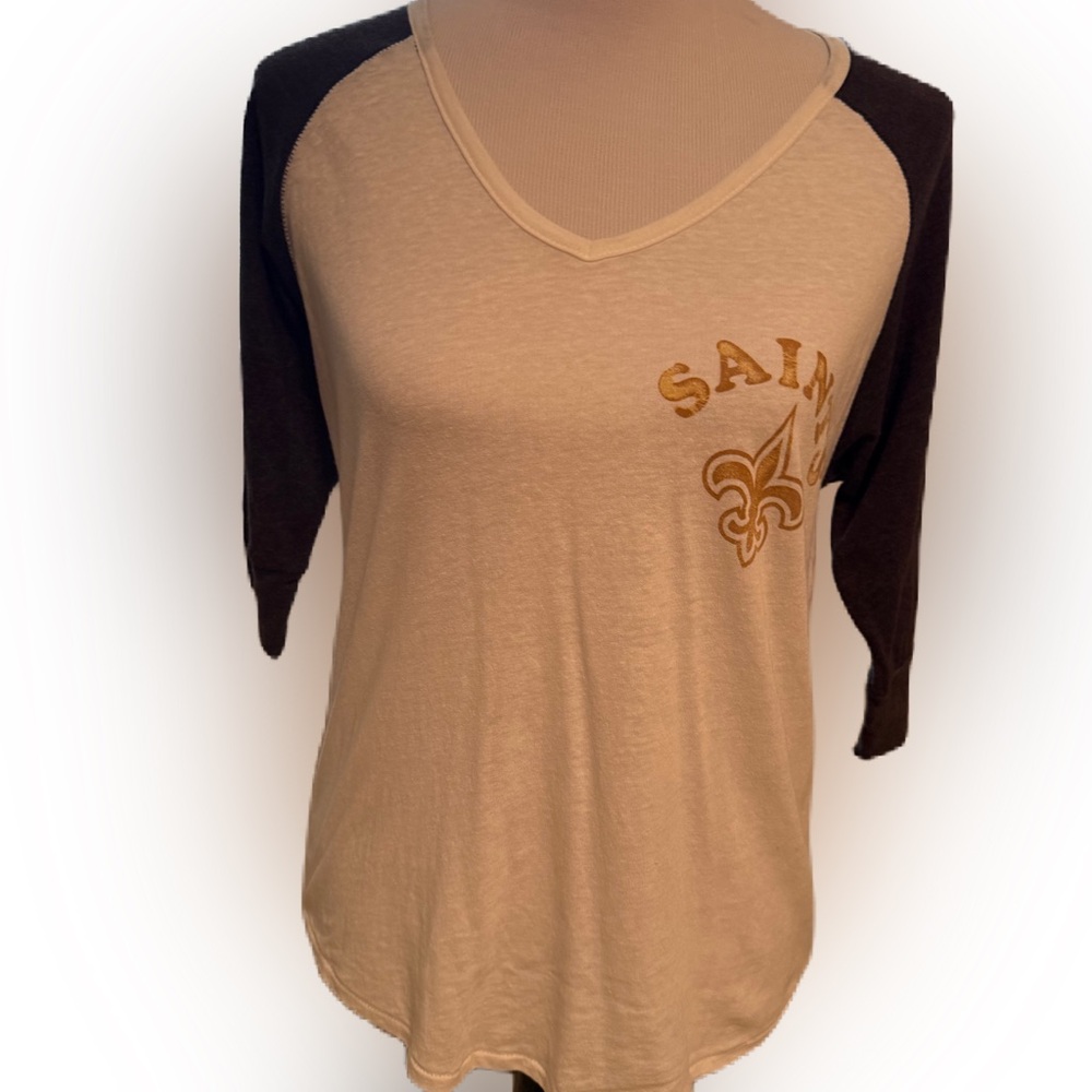 Junk Food Women’s New Orleans Saints 3/4 Quarter Sleeve Tee. Size small
